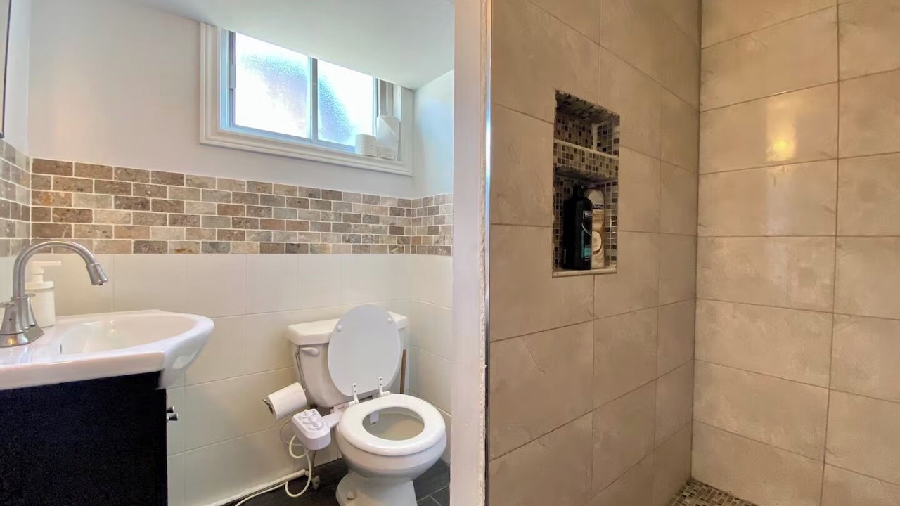 Photo of Bathroom in Clairlea