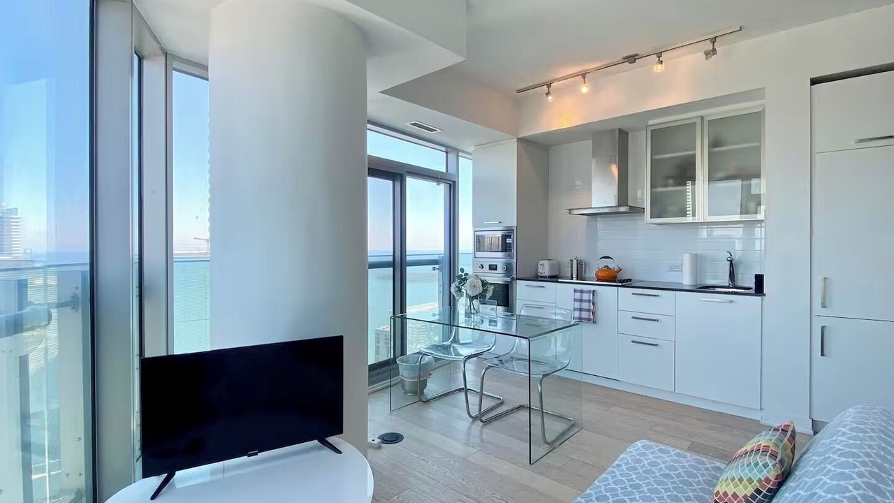 Photo of Livingroom in Clairlea
