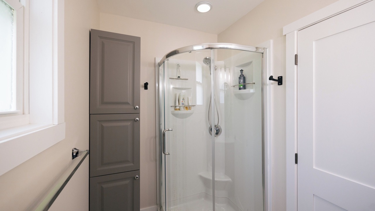 Photo of Bathroom in Rosedale