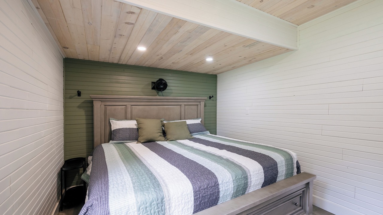 Photo of Bedroom in Rosedale