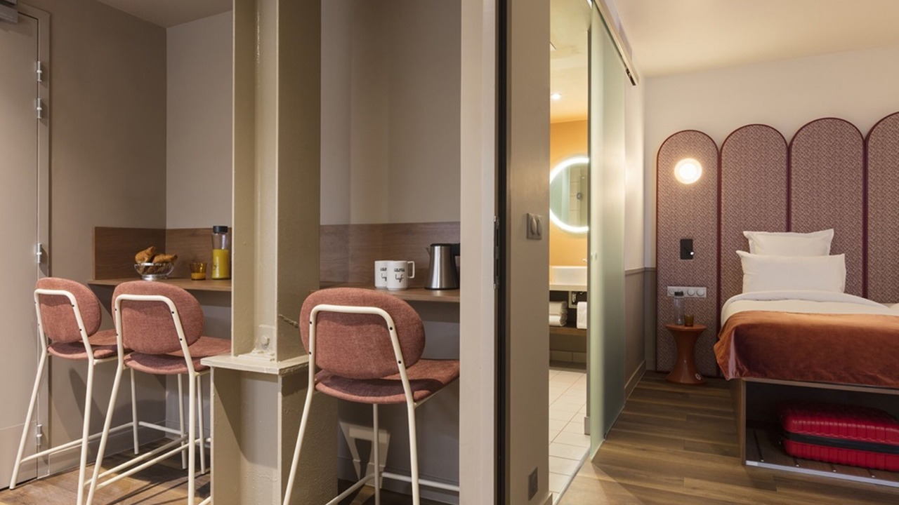 Photo of Bedroom in 20th Arrondissement