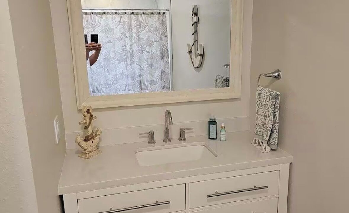 Photo of Bathroom in Gulf Cove