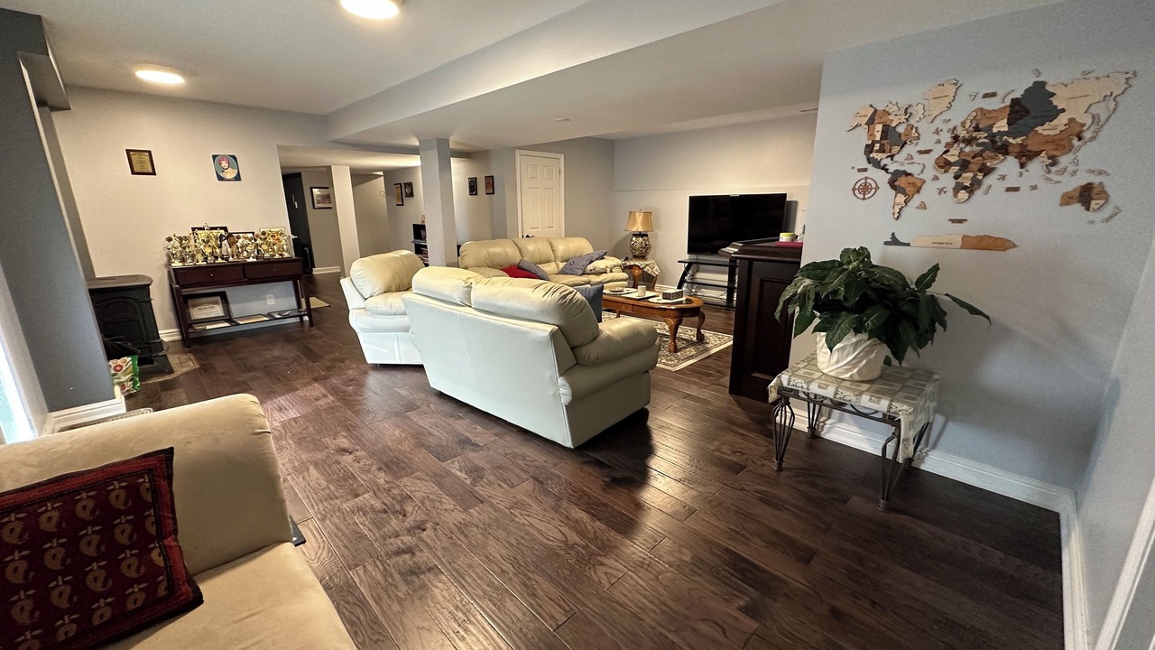 Photo of Livingroom in Erin