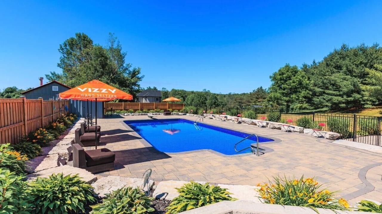 Photo of Outdoor in Erin