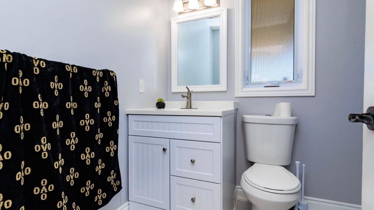 Photo of Bathroom in Erin
