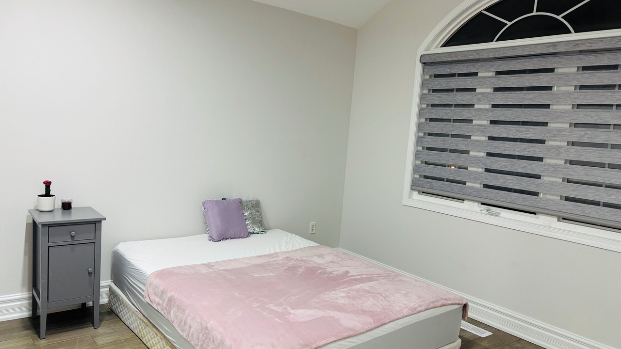 Photo of Bedroom in New Tecumseth