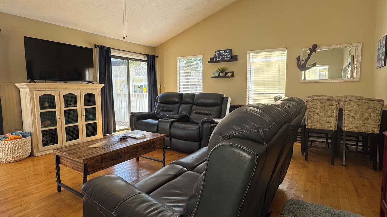 Photo of Livingroom in Holiday Isle