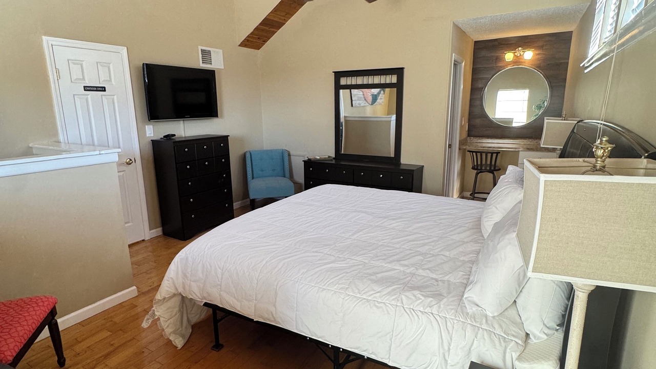 Photo of Bedroom in Holiday Isle