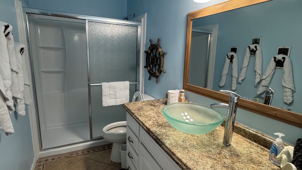 Photo of Bathroom in Holiday Isle