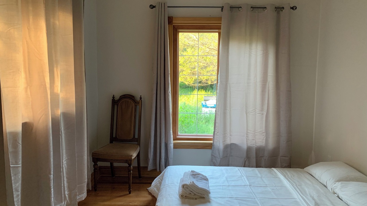 Photo of Bedroom in Greater Napanee