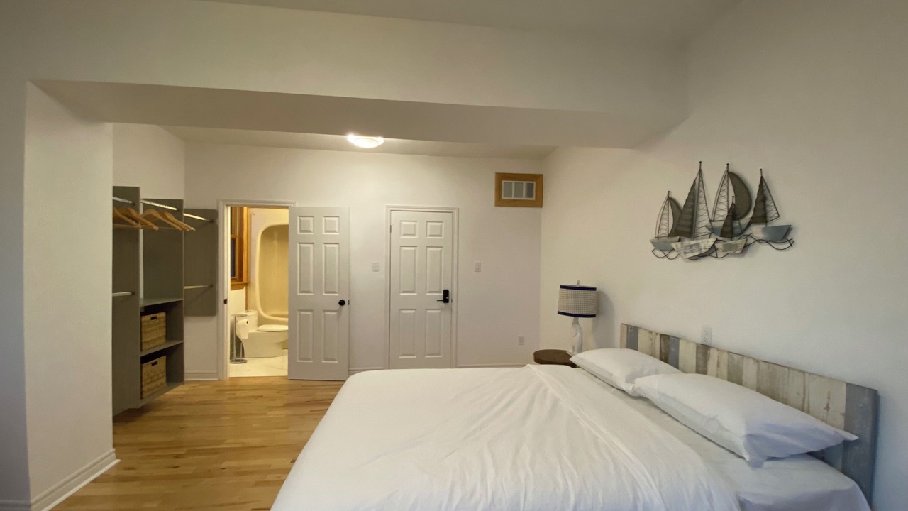 Photo of Bedroom in Greater Napanee