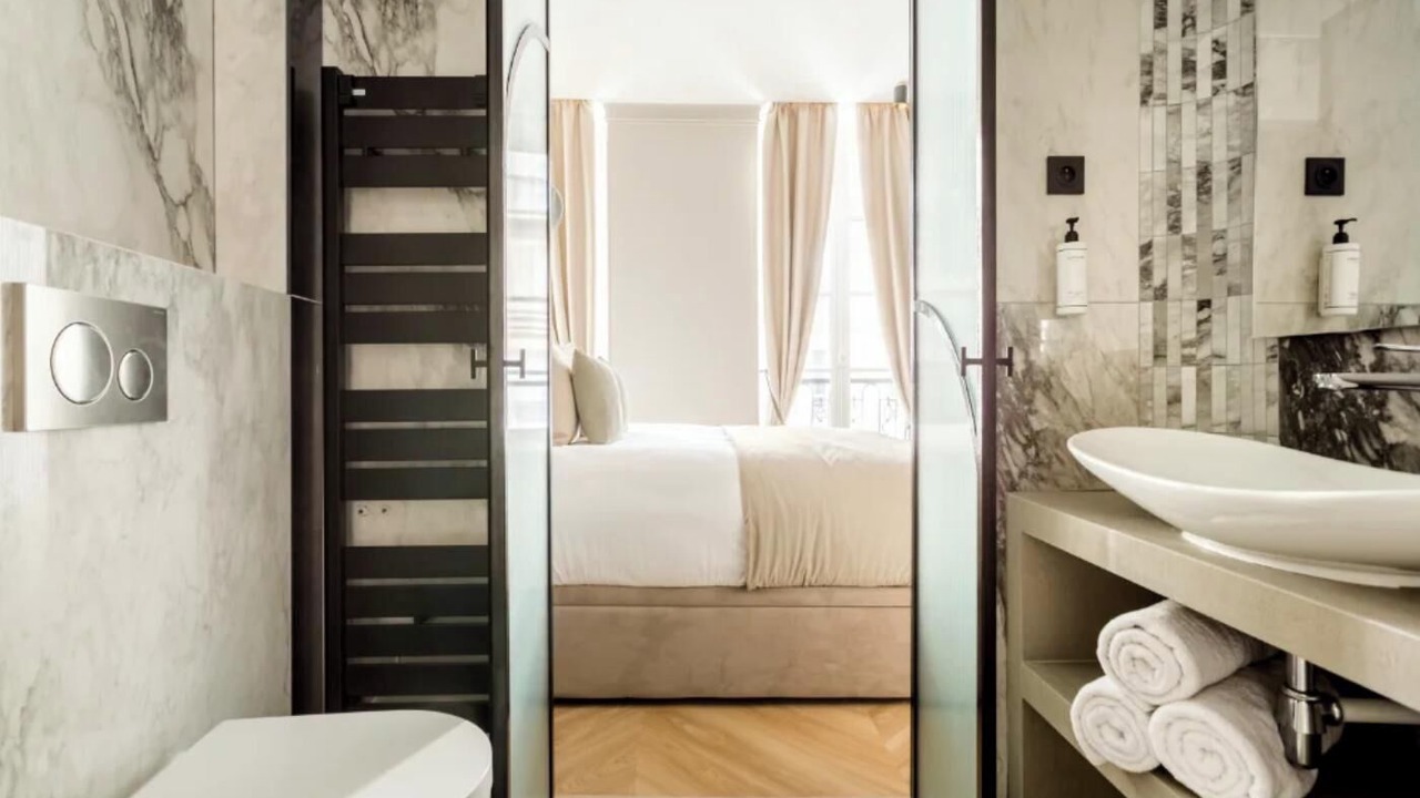 Photo of Bathroom in Les Halles
