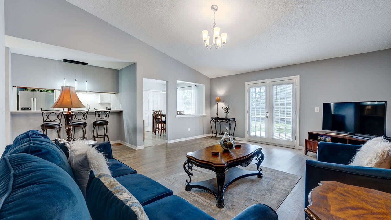 Photo of Livingroom in Palm Bay