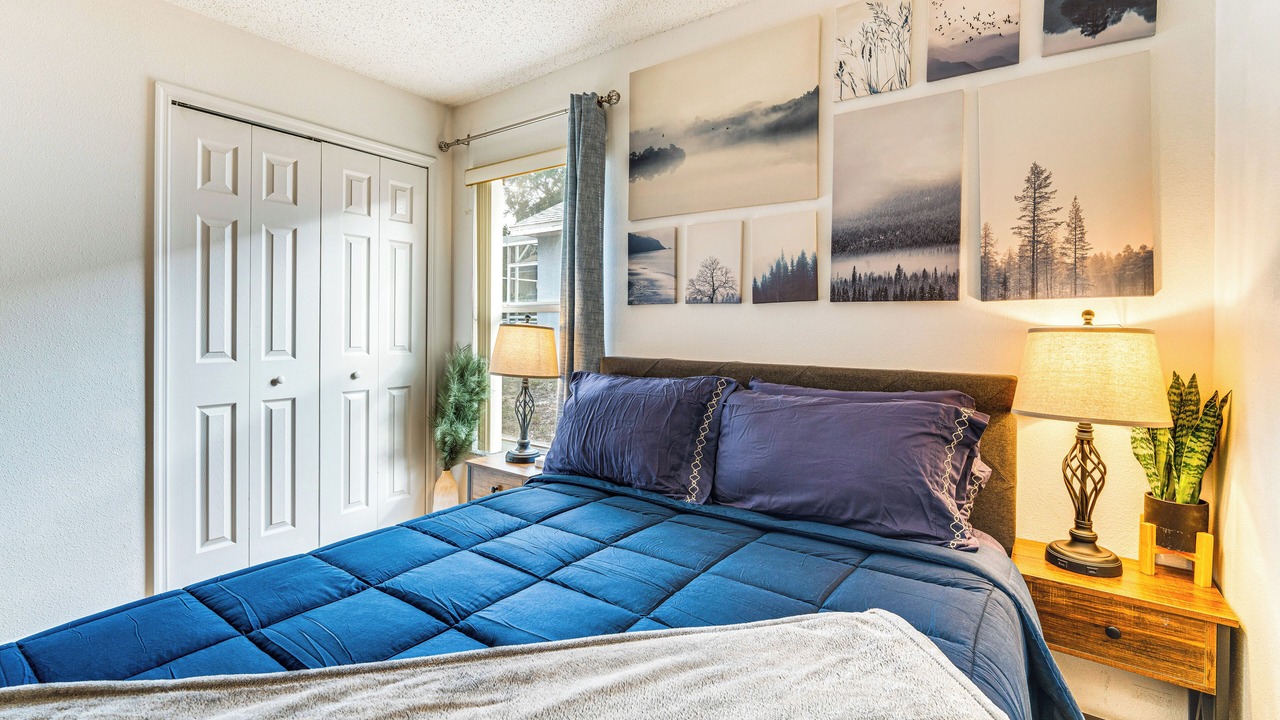 Photo of Bedroom in Florida Pines