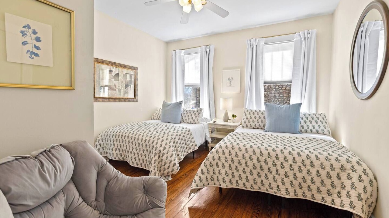 Photo of Bedroom in Forest Park