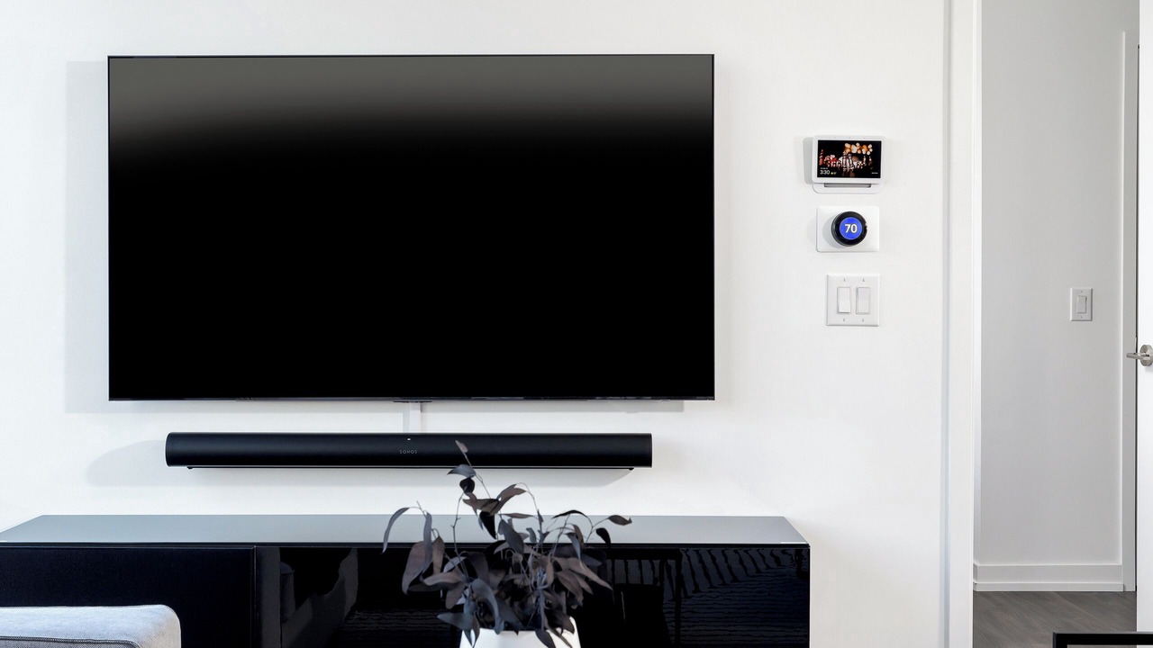 Photo of Livingroom in Bay Street Corridor