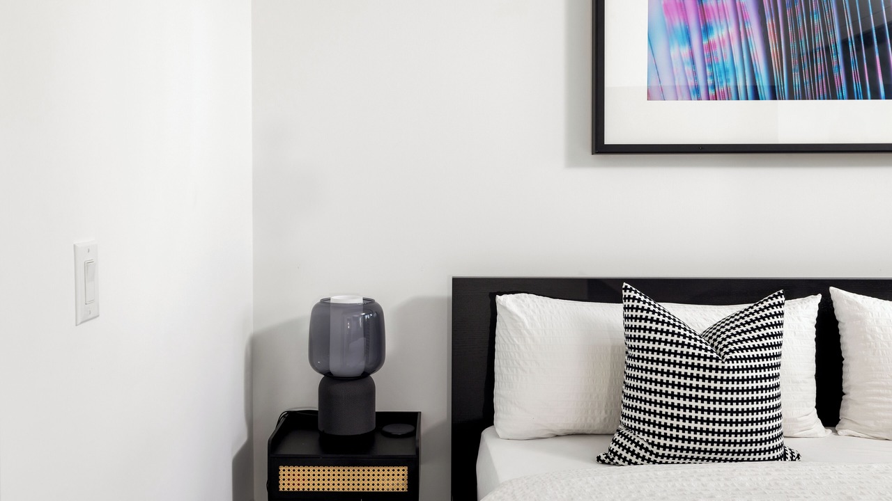 Photo of Bedroom in Bay Street Corridor