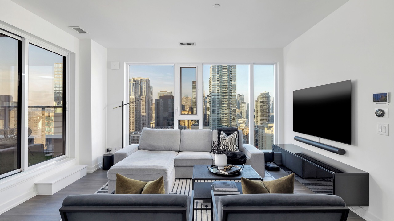 Photo of Livingroom in Bay Street Corridor