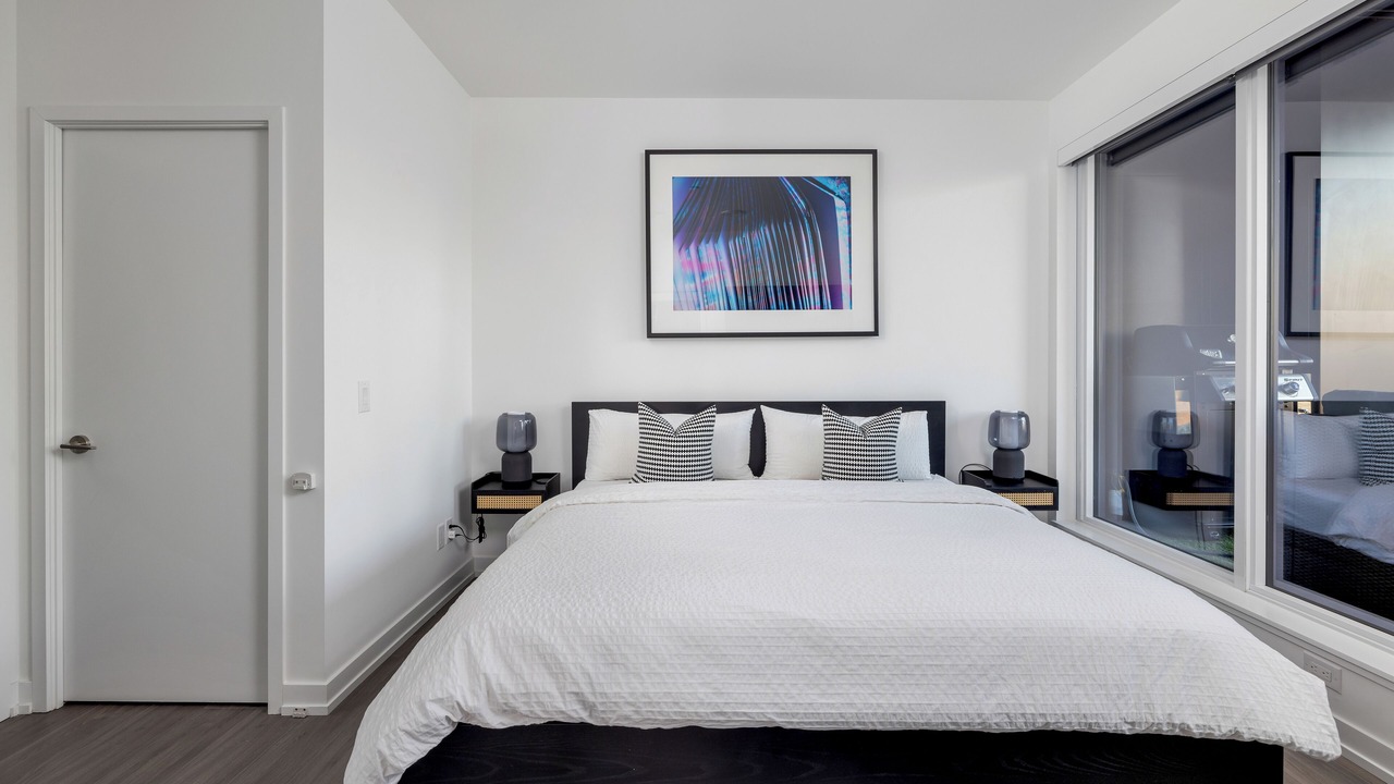 Photo of Bedroom in Bay Street Corridor