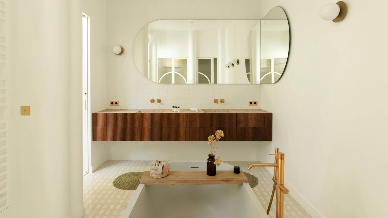 Photo of Bathroom in 9th Arrondissement