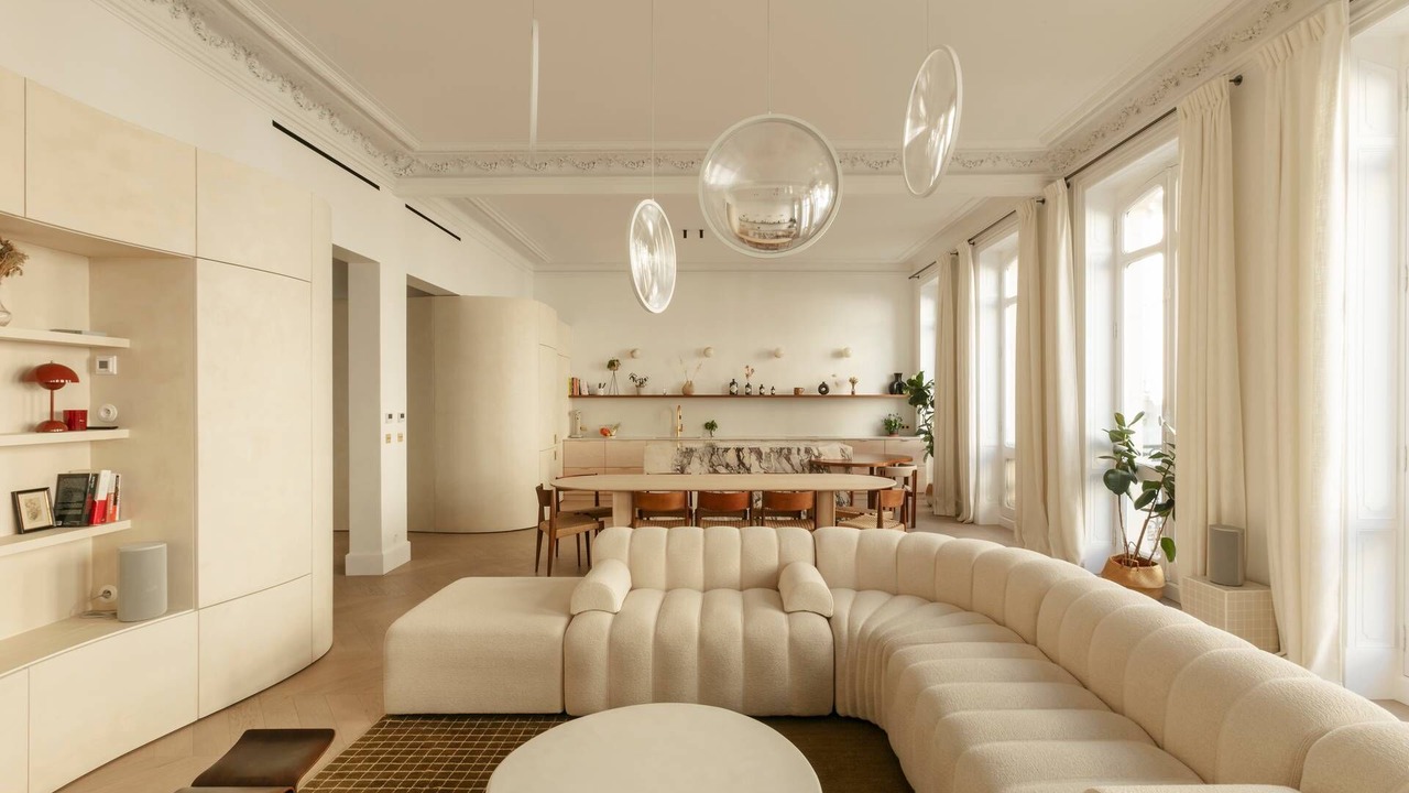 Photo of Livingroom in 9th Arrondissement