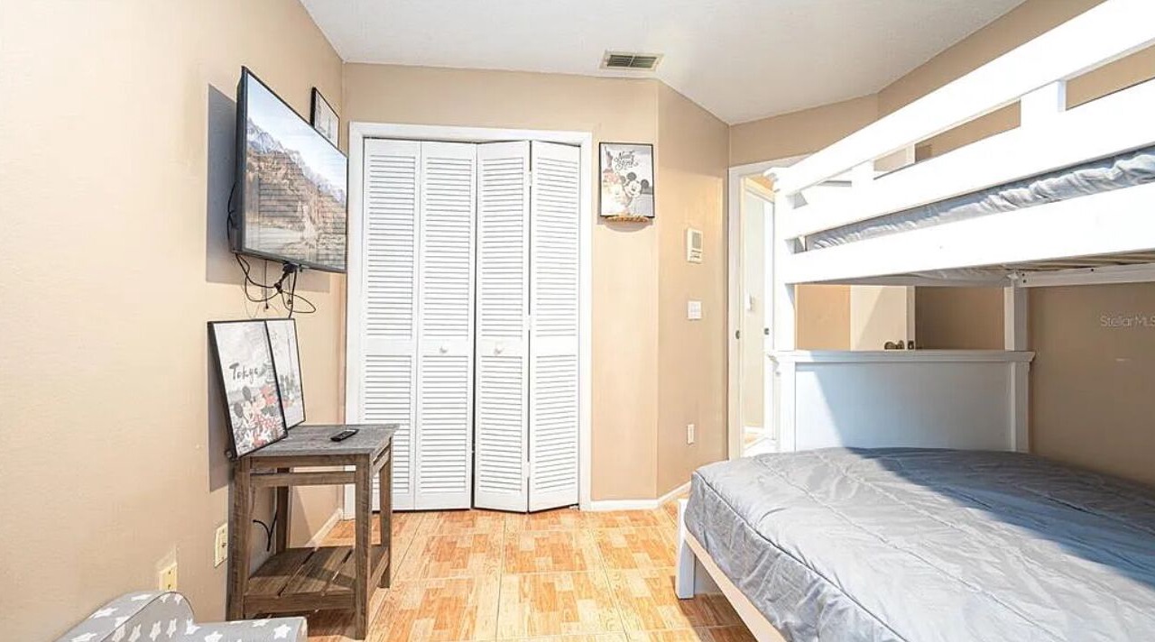 Photo of Bedroom in Lake Davenport Estates