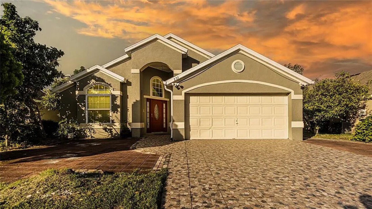 Photo of Outdoor in Lake Davenport Estates