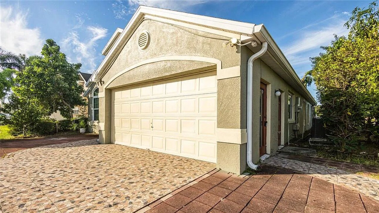 Photo of Outdoor in Lake Davenport Estates