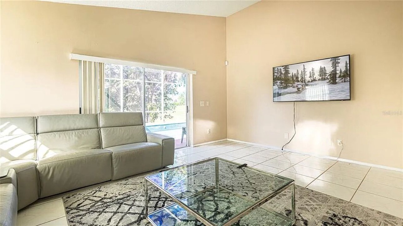 Photo of Livingroom in Lake Davenport Estates