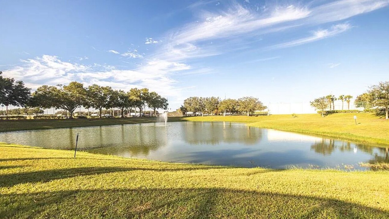 Photo of Outdoor in Lake Davenport Estates