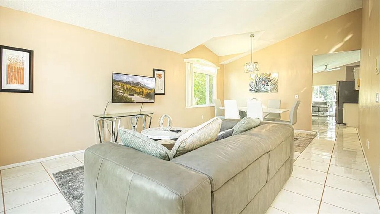 Photo of Livingroom in Lake Davenport Estates