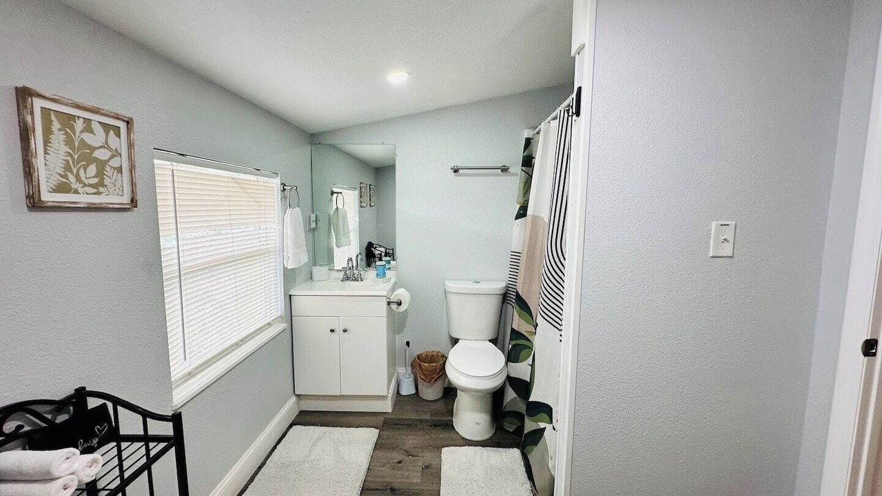 Photo of Bathroom in Dixieland