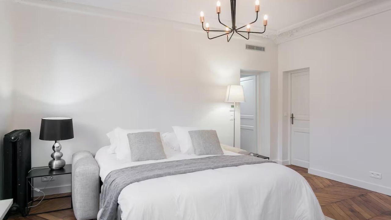 Photo of Bedroom in Notre-Dame-des-Champs