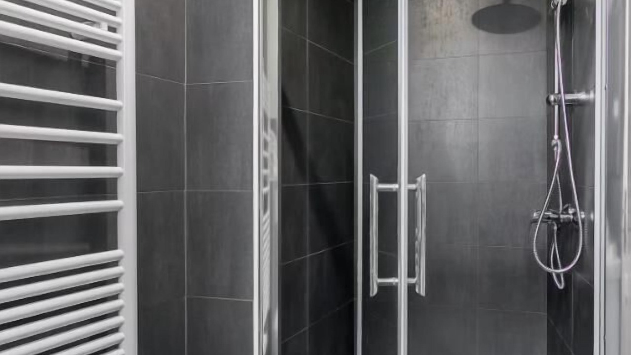 Photo of Bathroom in Notre-Dame-des-Champs