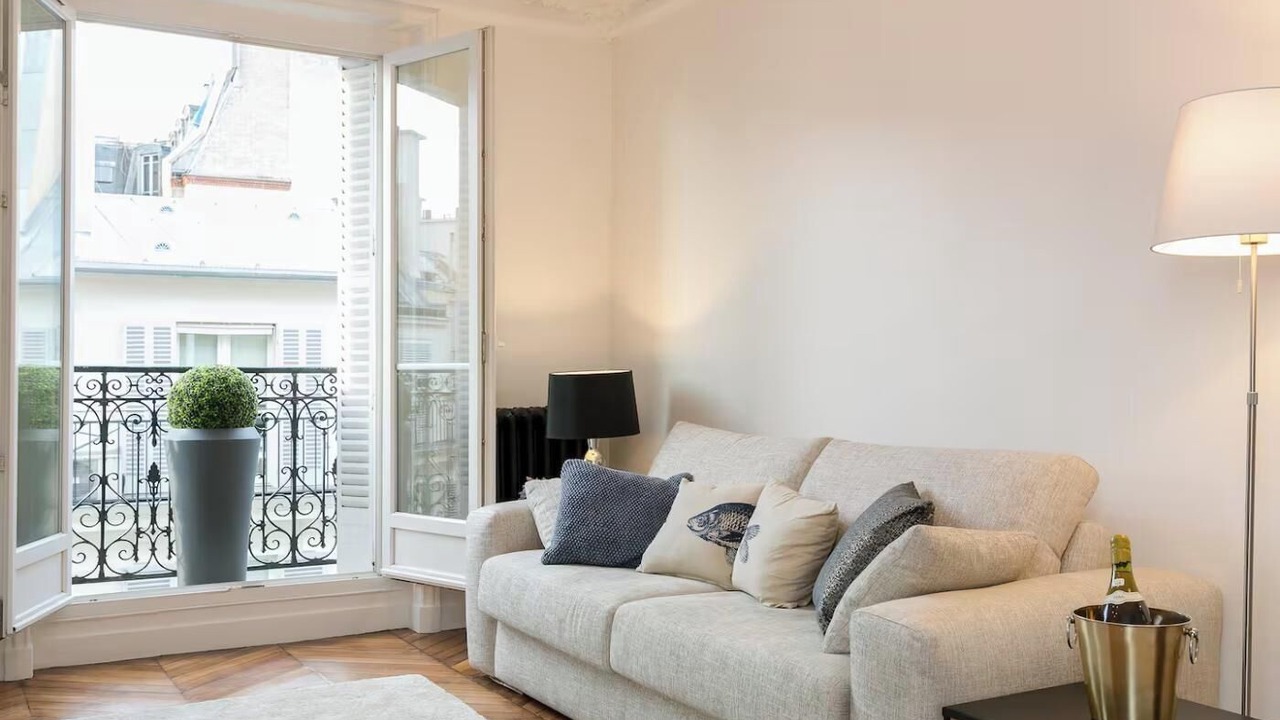 Photo of Livingroom in Notre-Dame-des-Champs