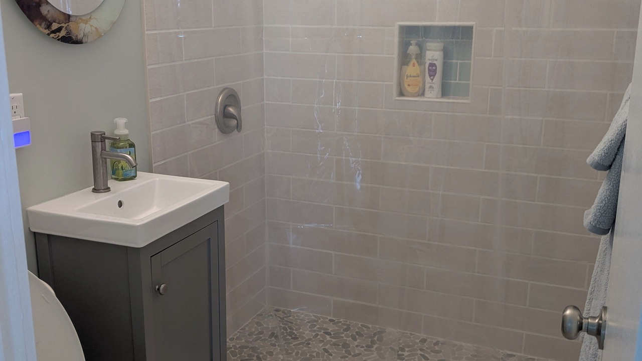 Photo of Bathroom in Glenwood