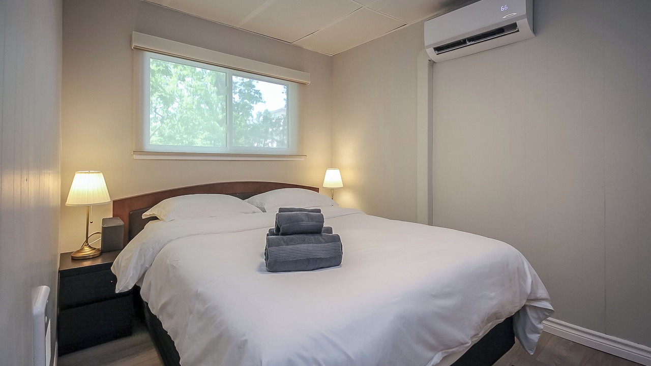 Photo of Bedroom in Wasaga Beach