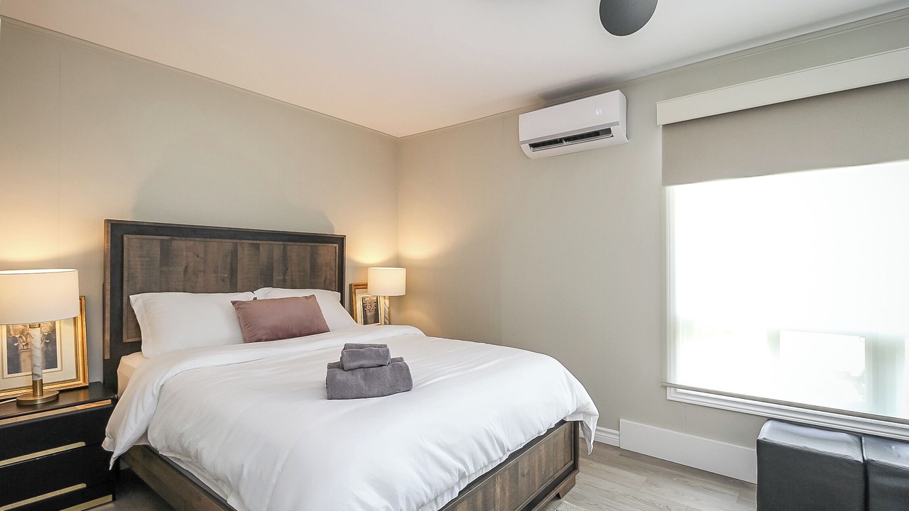 Photo of Bedroom in Wasaga Beach