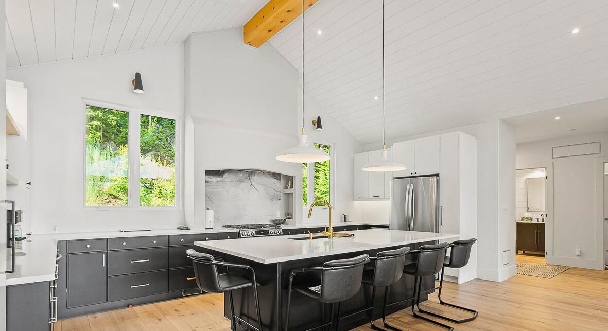 Photo of Kitchen in Dysart et al