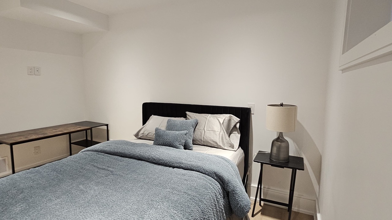 Photo of Bedroom in Halton Regional Municipality