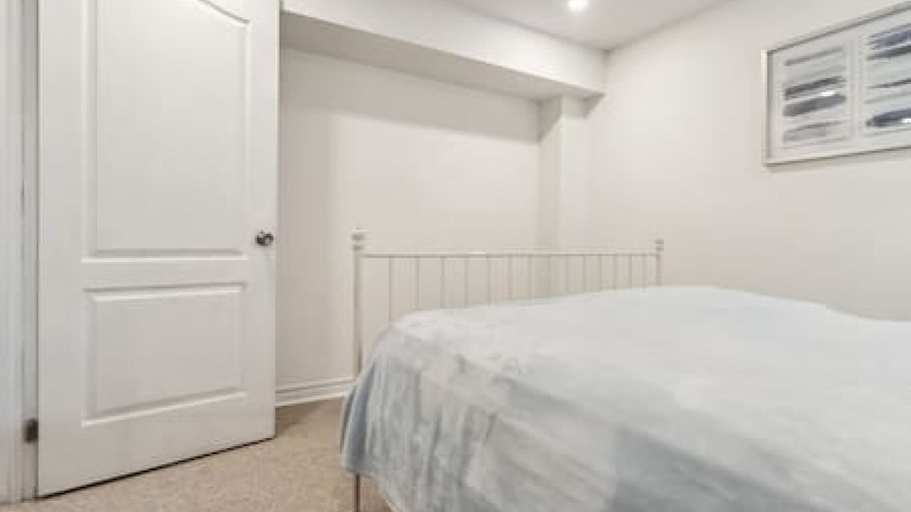 Photo of Bedroom in Churchill Meadows