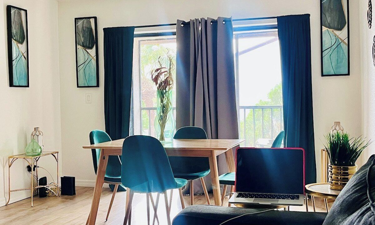 Photo of Livingroom in Oak Ridge