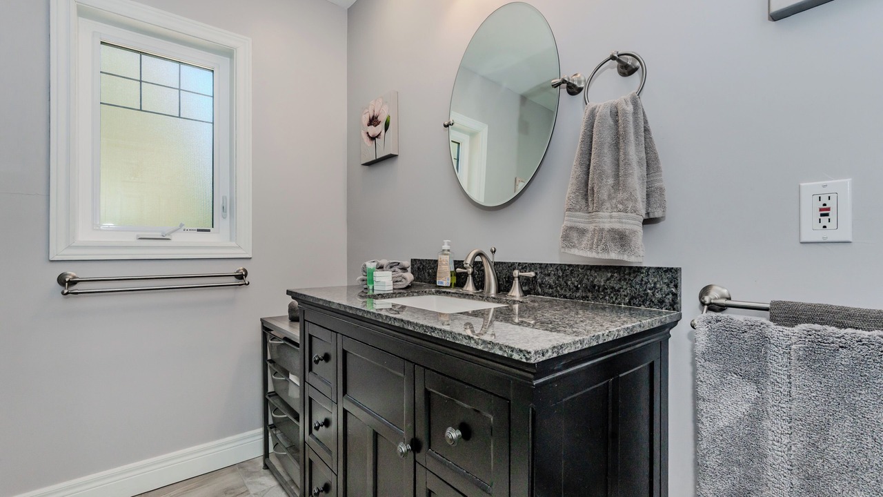 Photo of Bathroom in Tobermory