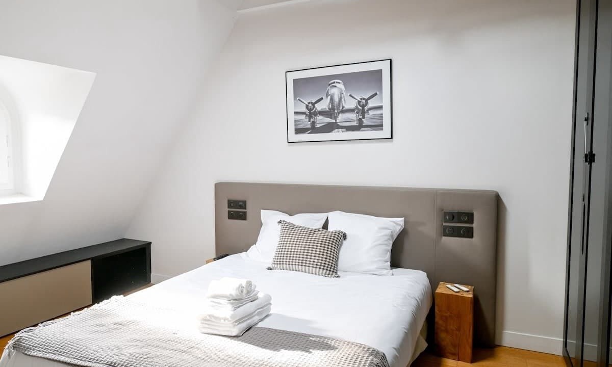 Photo of Bedroom in Champs-Elysees