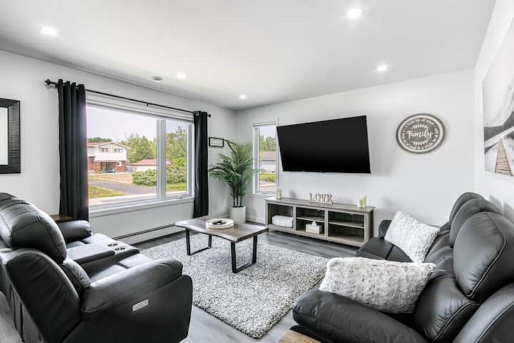 Photo of Livingroom in Sudbury