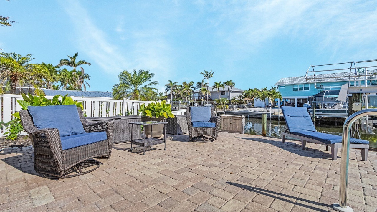 Photo of Patio Balcony in Saint James City