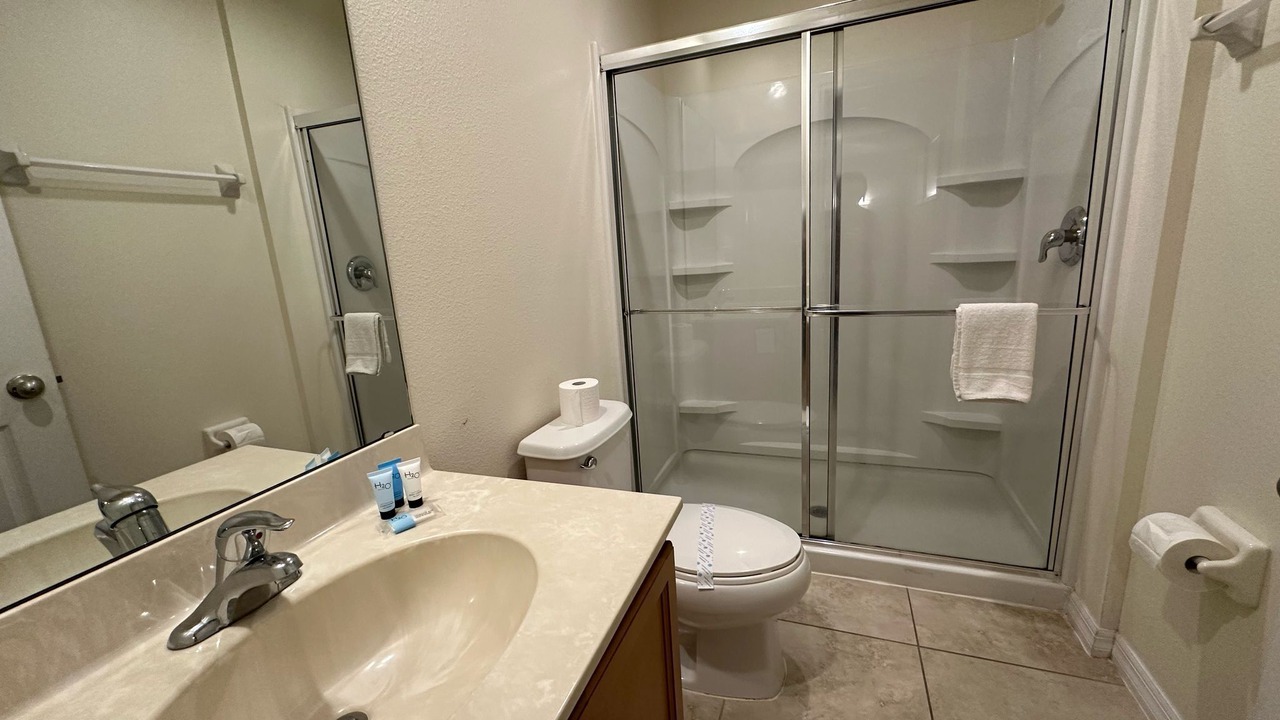 Photo of Bathroom in Sunset Lakes
