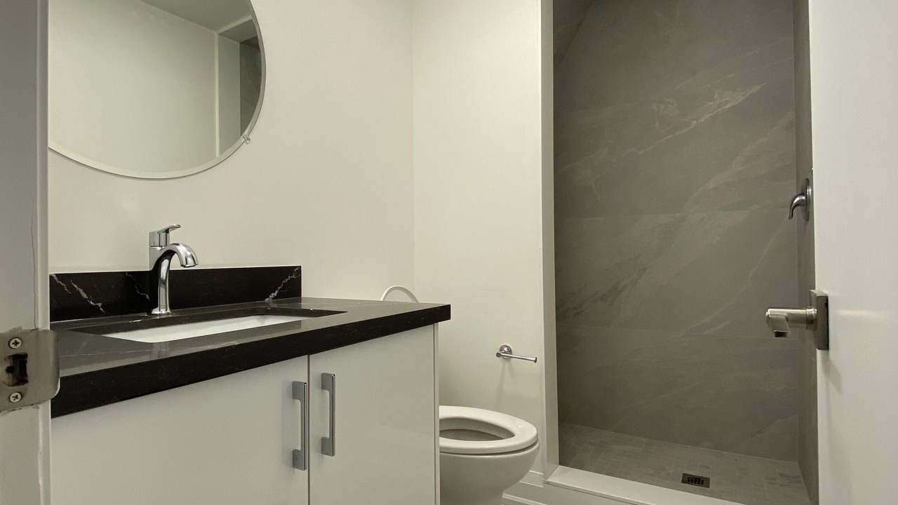 Photo of Bathroom in Oakwood Village