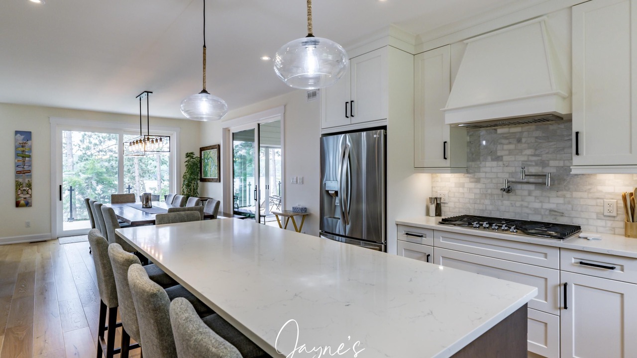 Photo of Kitchen in Lake of Bays