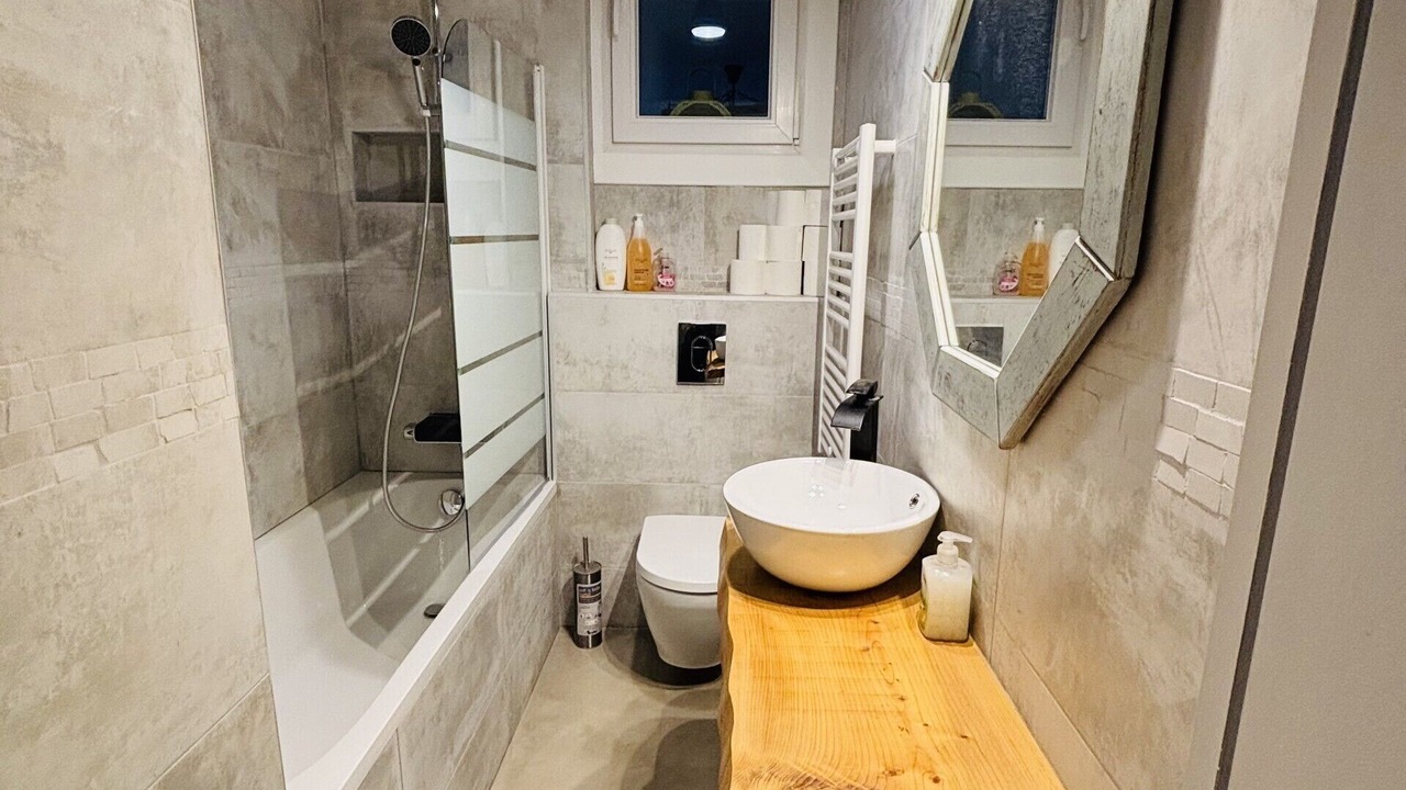Photo of Bathroom in Vitry-sur-Seine